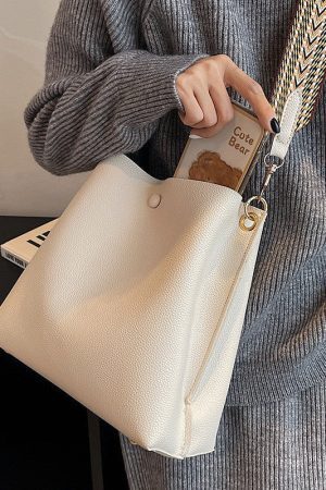 Style Core Aesthetics, New Style Trends - Aldora | Sac seau bandoulière