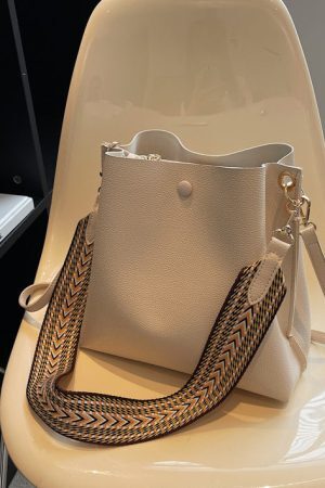 Style Core Aesthetics, New Style Trends - Aldora | Sac seau bandoulière