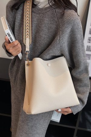 Style Core Aesthetics, New Style Trends - Aldora | Sac seau bandoulière