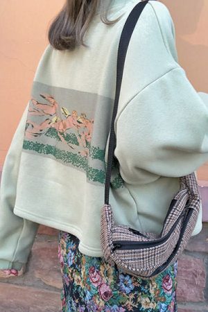 Style Core Aesthetics, New Style Trends - Angel Crop Sweatshirt