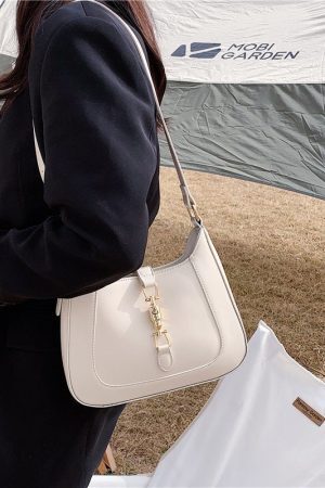 Style Core Aesthetics, New Style Trends - Arvane | Sac à épaule contemporain