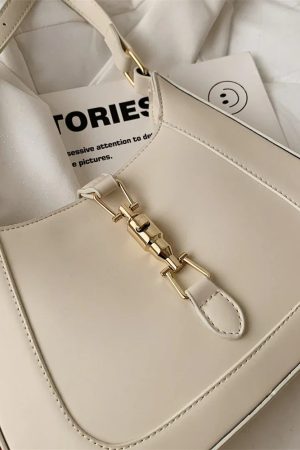 Style Core Aesthetics, New Style Trends - Arvane | Sac à épaule contemporain