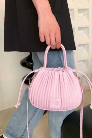 Style Core Aesthetics, New Style Trends - Aurela | Sac à main plissé
