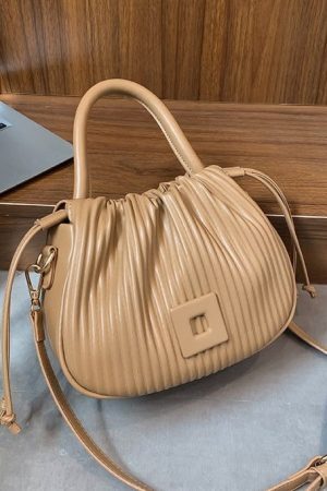 Style Core Aesthetics, New Style Trends - Aurela | Sac à main plissé