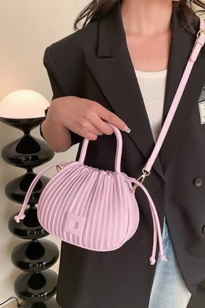 Style Core Aesthetics, New Style Trends - Aurela | Sac à main plissé