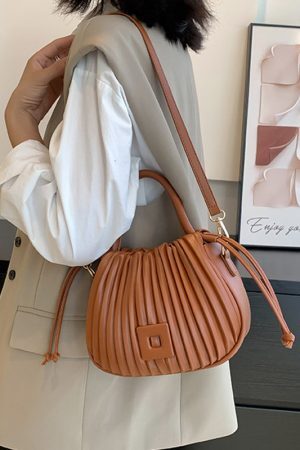 Style Core Aesthetics, New Style Trends - Aurela | Sac à main plissé