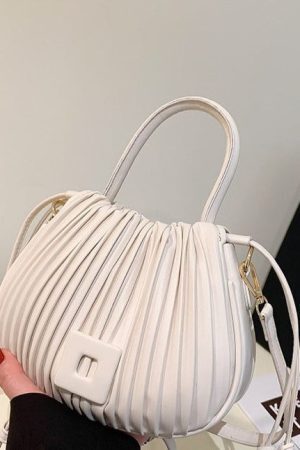 Style Core Aesthetics, New Style Trends - Aurela | Sac à main plissé