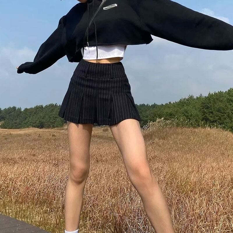 Style Core Aesthetics, New Style Trends - Baby Lies Striped Pleated Skirt Style Core Aesthetics, New Style Trends - Baby Lies Striped Pleated Skirt