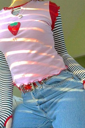 Style Core Aesthetics, New Style Trends - Baby Strawberry Tee
