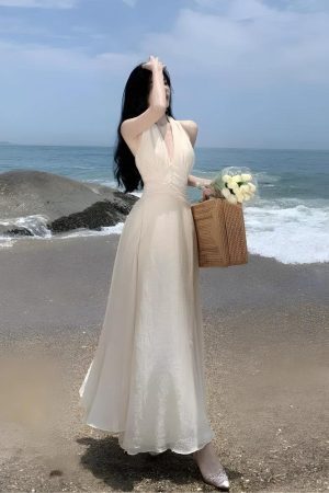 Style Core Aesthetics, New Style Trends - Backless Halter Neck Maxi Dress