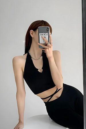Style Core Aesthetics, New Style Trends - Baddie Heart Ring Halter Top