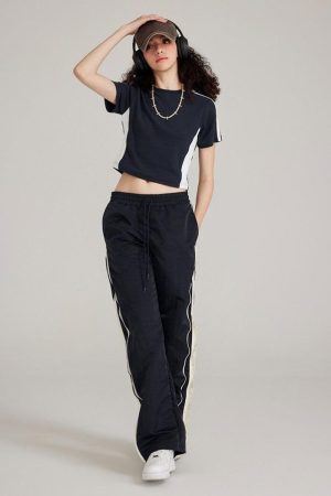 Style Core Aesthetics, New Style Trends - Basic Cropped Tee