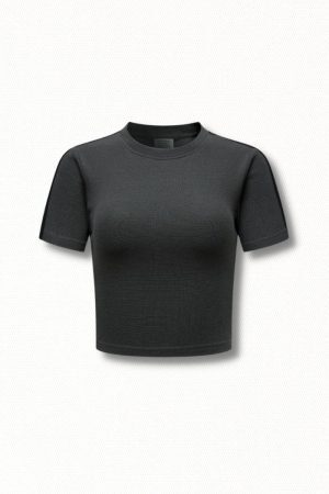 Style Core Aesthetics, New Style Trends - Basic Cropped Tee