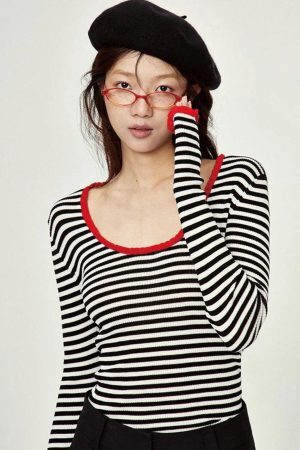 Style Core Aesthetics, New Style Trends - Basic Striped Scoop Neckline Top