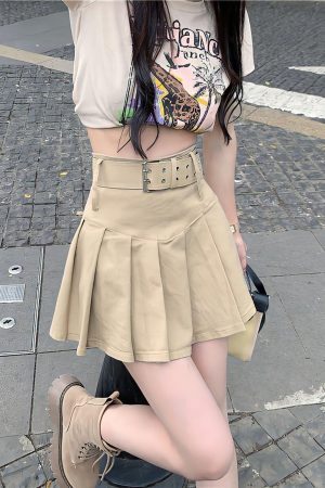 Style Core Aesthetics, New Style Trends - Belt Detail Pleated Mini Skirt