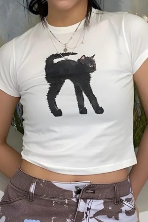 Style Core Aesthetics, New Style Trends - Black Cat Crop Tee