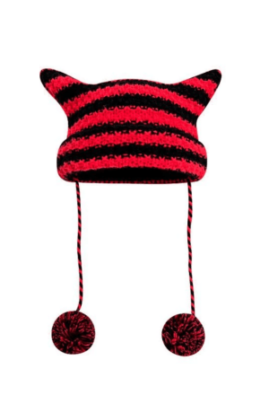 Style Core Aesthetics, New Style Trends - Bonnet Tricoté Rayé Détail Corne