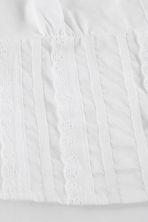 Style Core Aesthetics, New Style Trends - Broderie Lace Trim Crop Tank Top