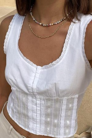 Style Core Aesthetics, New Style Trends - Broderie Lace Trim Crop Tank Top