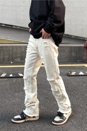 Style Core Aesthetics, New Style Trends - 'Broken' Jeans