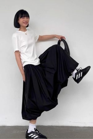 Style Core Aesthetics, New Style Trends - Bubble Midi Skirt
