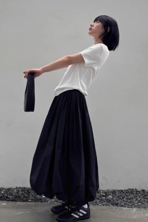 Style Core Aesthetics, New Style Trends - Bubble Midi Skirt
