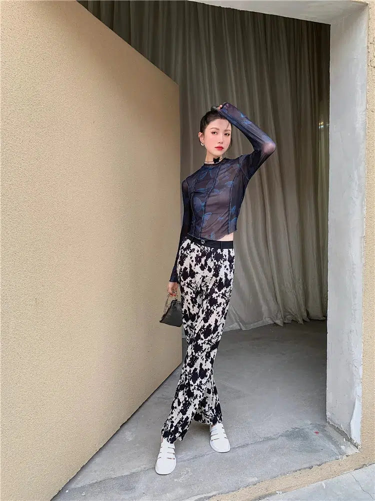 Style Core Aesthetics, New Style Trends - Butterfly Seam Detailed Mesh Top Style Core Aesthetics, New Style Trends - Butterfly Seam Detailed Mesh Top