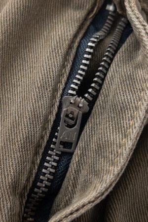 Style Core Aesthetics, New Style Trends - 'Buttons' Jeans