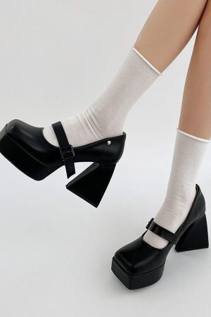 Style Core Aesthetics, New Style Trends - Campus Queen Platform Mary Janes