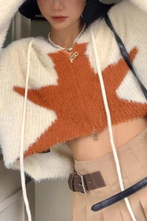 Style Core Aesthetics, New Style Trends - Cardigan ample court à capuche étoilé