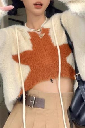 Style Core Aesthetics, New Style Trends - Cardigan ample court à capuche étoilé