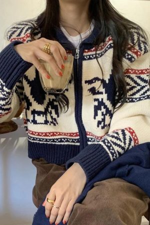 Style Core Aesthetics, New Style Trends - Cardigan court en tricot zippé à imprimé vintage