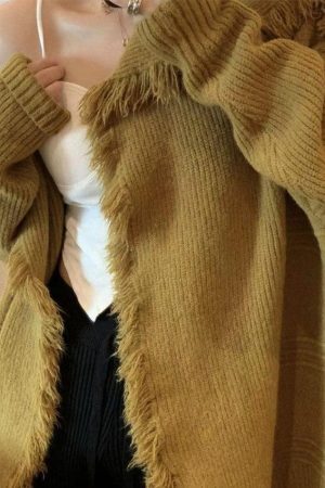 Style Core Aesthetics, New Style Trends - Cardigan de couleur unie à gros revers et bordure à pampilles