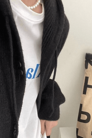 Style Core Aesthetics, New Style Trends - Cardigan en tricot à capuche boutonné sur le devant