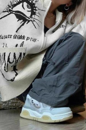 Style Core Aesthetics, New Style Trends - Cardigan en tricot à grandes poches et imprimé différent