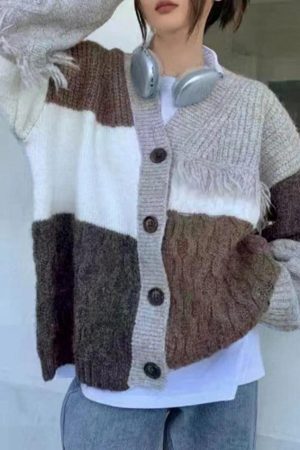 Style Core Aesthetics, New Style Trends - Cardigan en tricot orné de glands d'épissure à col en V