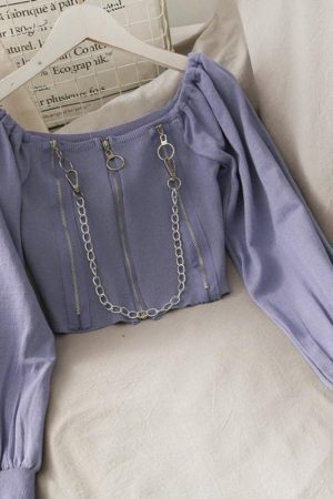 Style Core Aesthetics, New Style Trends - Chain Detailed Square Neck Crop Top