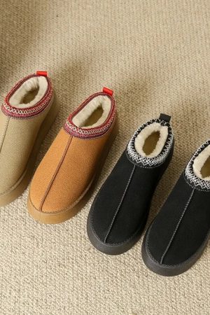 Style Core Aesthetics, New Style Trends - Chaussons-Bottes : Le Must-Have Automnal