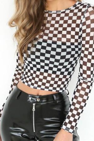 Style Core Aesthetics, New Style Trends - Checkered Long Sleeve Crop Top
