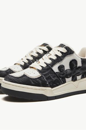 Style Core Aesthetics, New Style Trends - 'Clover' Shoes