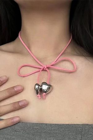 Style Core Aesthetics, New Style Trends - Collier à breloques cœur avec nœud à lacets