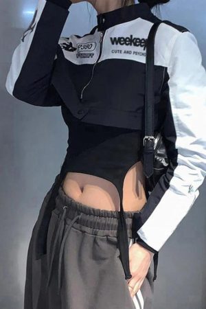 Style Core Aesthetics, New Style Trends - Contrast Color Print Collar Neck Short Jacket