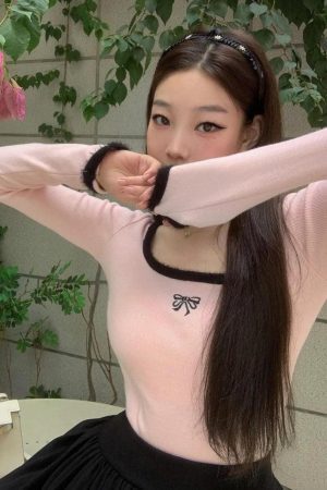 Style Core Aesthetics, New Style Trends - Coquette Bow Fluffy Neck Top