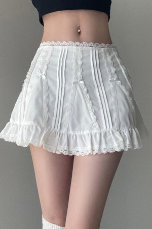 Style Core Aesthetics, New Style Trends - Coquette Frill Hem Mini Skirt