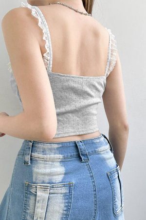Style Core Aesthetics, New Style Trends - Coquette Lace Trimming Crop Top