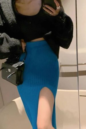 Style Core Aesthetics, New Style Trends - Corduroy Knitted Split Midi Skirt