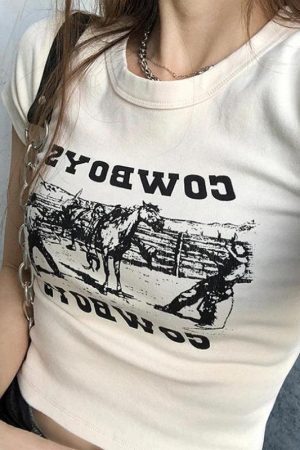 Style Core Aesthetics, New Style Trends - Cowboys Crop Tee