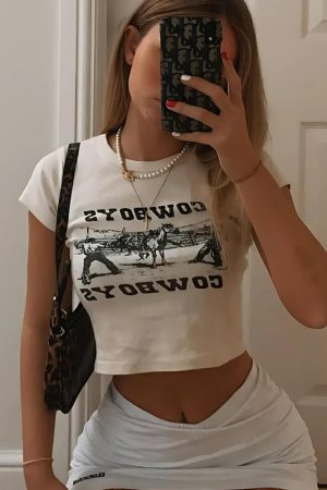 Style Core Aesthetics, New Style Trends - Cowboys Crop Tee