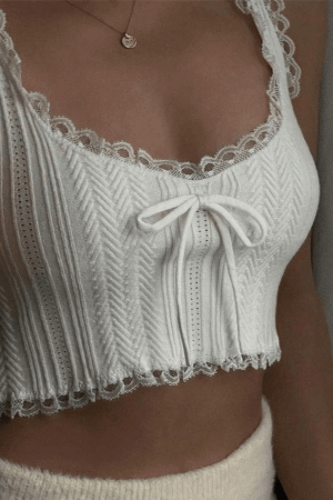 Style Core Aesthetics, New Style Trends - Cropped Lace Trim White Tank Top