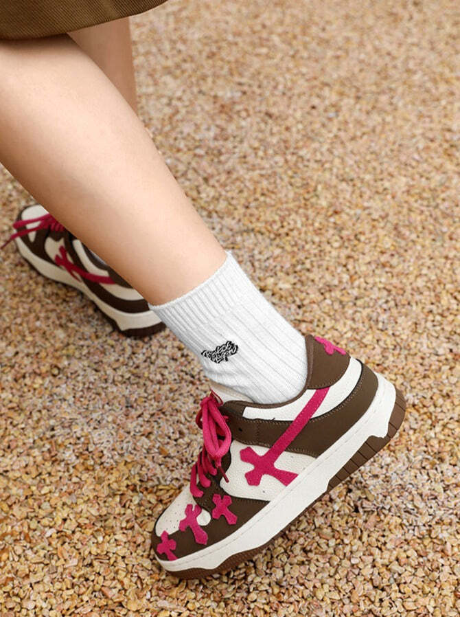 Style Core Aesthetics, New Style Trends - 'Cross' Shoes Style Core Aesthetics, New Style Trends - 'Cross' Shoes